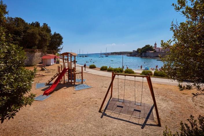 קרק Apartment Bozena Krk מראה חיצוני תמונה